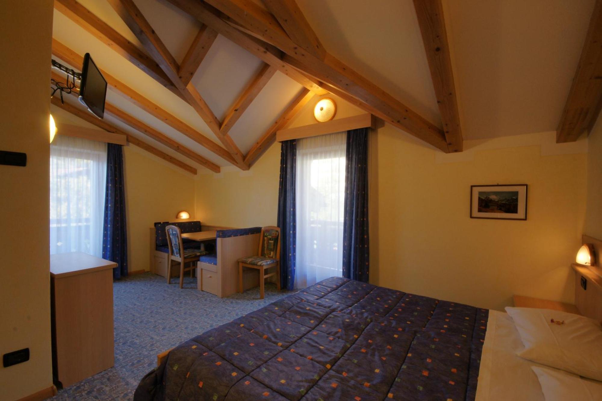 Berg Hotel Latemar Spitze Vigo di Fassa Εξωτερικό φωτογραφία