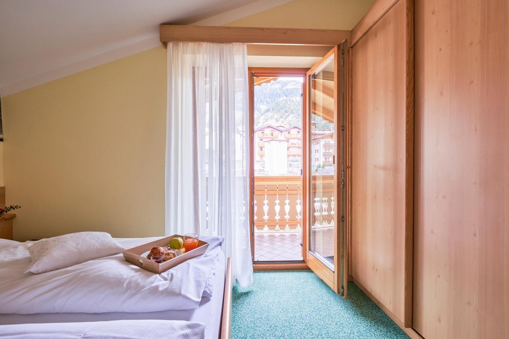 Berg Hotel Latemar Spitze Vigo di Fassa Εξωτερικό φωτογραφία