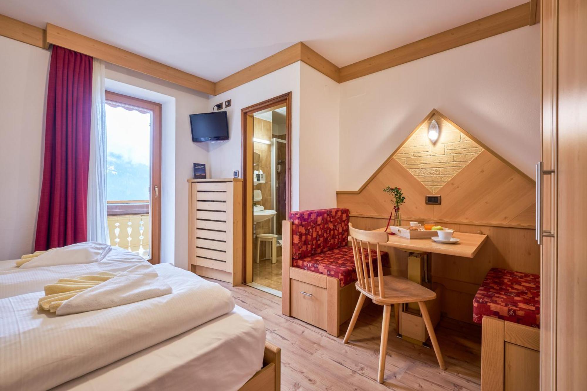 Berg Hotel Latemar Spitze Vigo di Fassa Εξωτερικό φωτογραφία